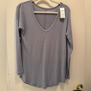 Abercrombie Cozy Long-Sleeve V-Neck Legging Tee